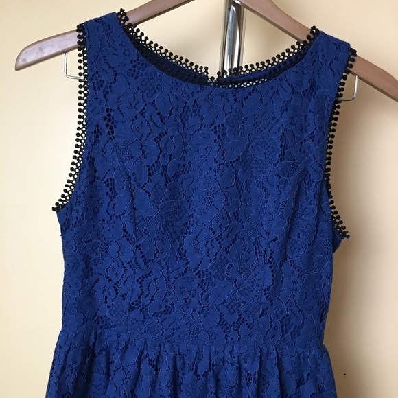 Francesca's Blue Lace Mini Dress SZ Small - Picture 12 of 12
